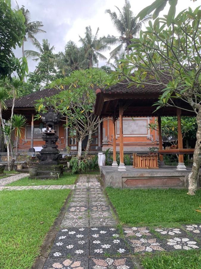 Narafa'S Guest House Jasri ภายนอก รูปภาพ