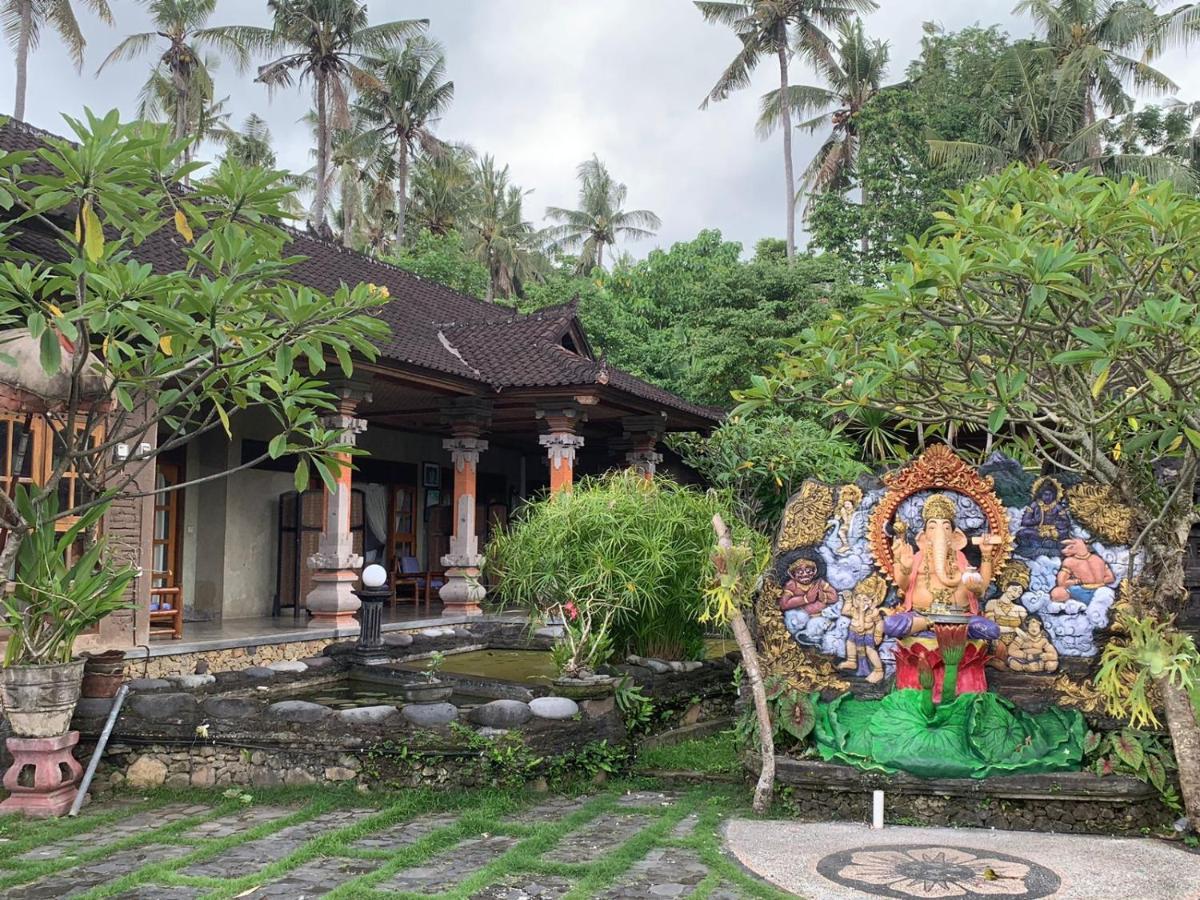 Narafa'S Guest House Jasri ภายนอก รูปภาพ