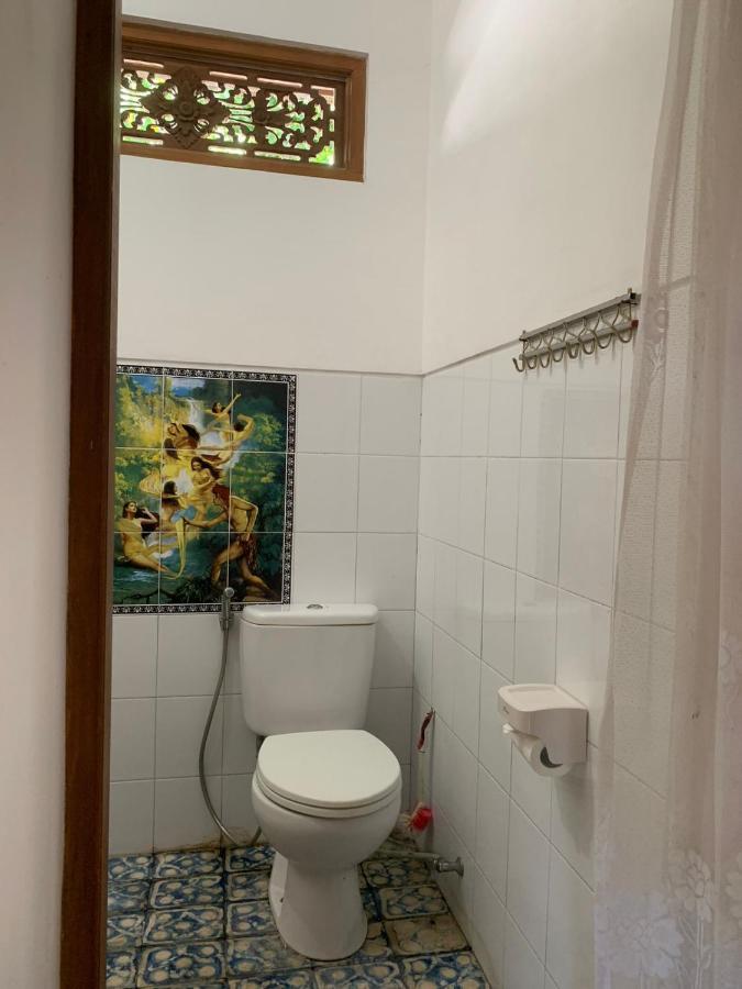 Narafa'S Guest House Jasri ภายนอก รูปภาพ