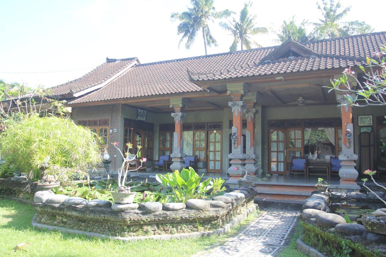 Narafa'S Guest House Jasri ภายนอก รูปภาพ