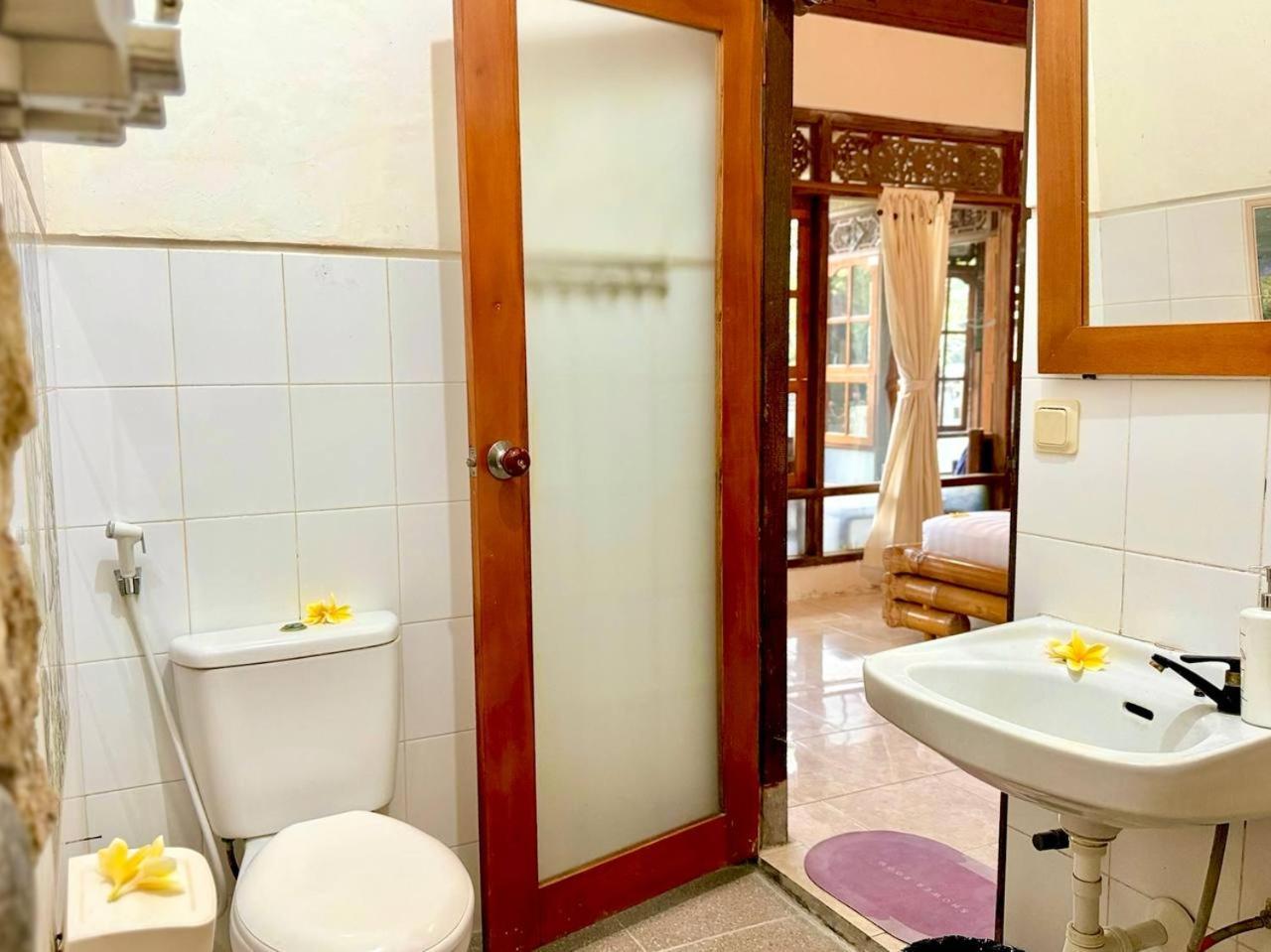 Narafa'S Guest House Jasri ภายนอก รูปภาพ