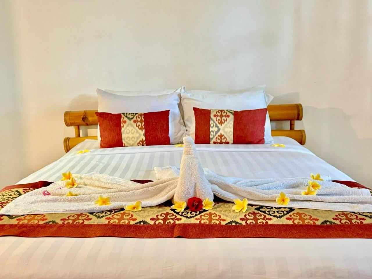 Narafa'S Guest House Jasri ภายนอก รูปภาพ